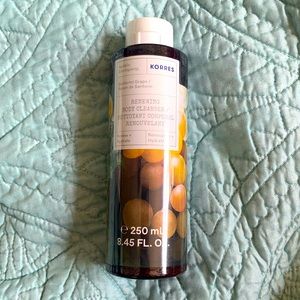 KORRES Renewing Body Cleanser